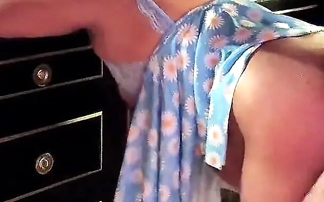 Sexy Hot Milf Jess Ryan Likes That Cock Deep In Her Ass