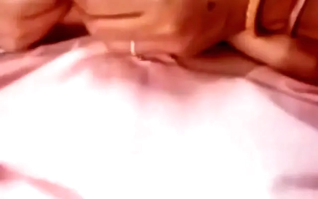 Minha madrasta me obrigou comer seu cu (VIDEO COMPLETO NO RED)