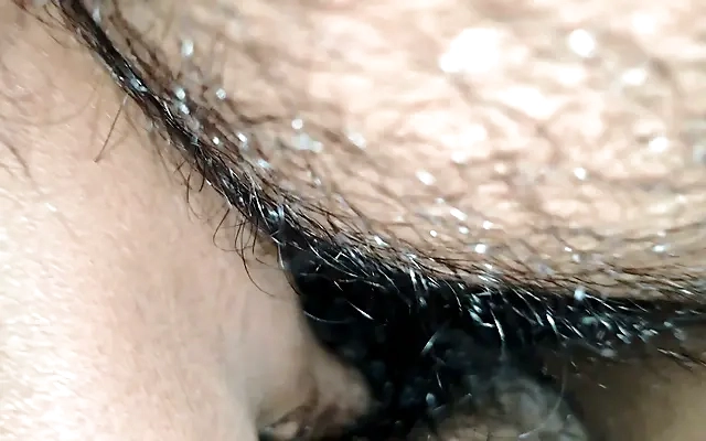 Milf Safada Faz Sexo Com Seu Enteado e Seu Amigo (VIDEO COMPLETO NO RED)