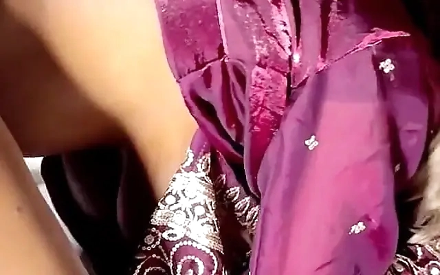 Coroa gostosa dando gostoso para o novinho