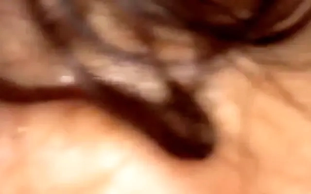 Gemea gostosa metendo um chifre com seu cunhado