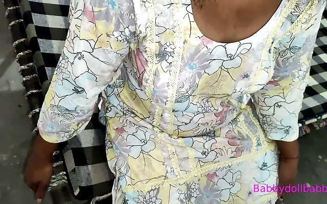 Lizz Tayler has an amazing body and perfect natural tits. Cum swallow ending