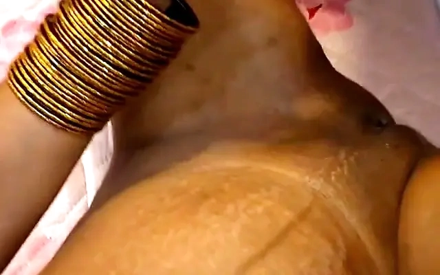 22 years old wants a NEW LIFE IN PORN: She loves trying dirty things!
