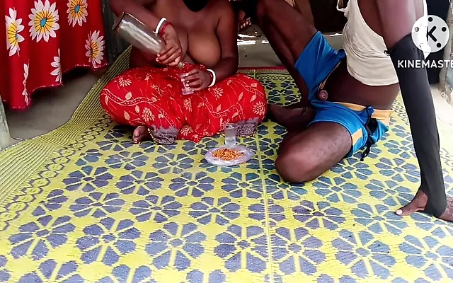 Sexo apaixonado pela manh&atilde; com namorada rabuda