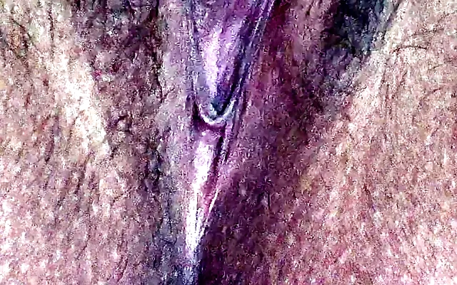 Big ass stepmom knows how to move on my cock.