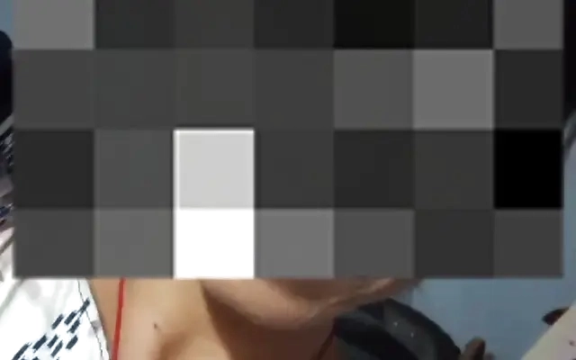 Esto es lo que pasa CUANDO EL MARIDO SE VA: Mi vecina me invita a ver porno en su casa y me termina dando unos SENTONES, a ella le gusta por atr&aacute;s.