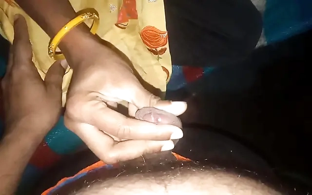Desi wife puja fuck in bathroom