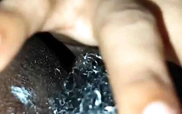 Milf asked to remove the condom and fill her pussy with sperm