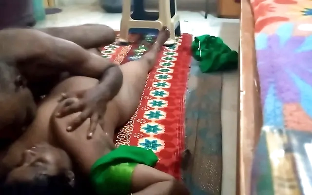 Indian Bhabi Amateur tight pussy sex or blowjob