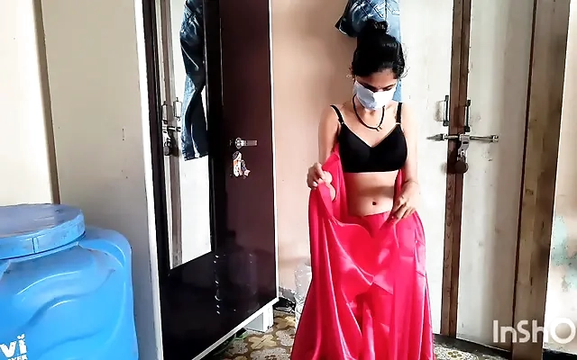 Housewife without panties seduces plumber. c 2