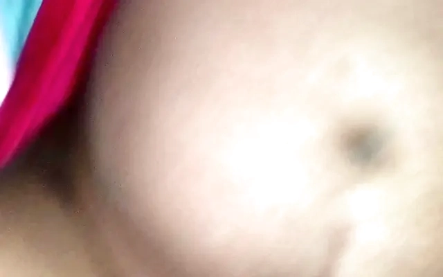 que rica polla tiene mi primo asi que le digo que me la meta toda por mi gran co&ntilde;o