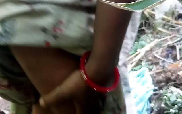Desi Indian Kavita love to fuck