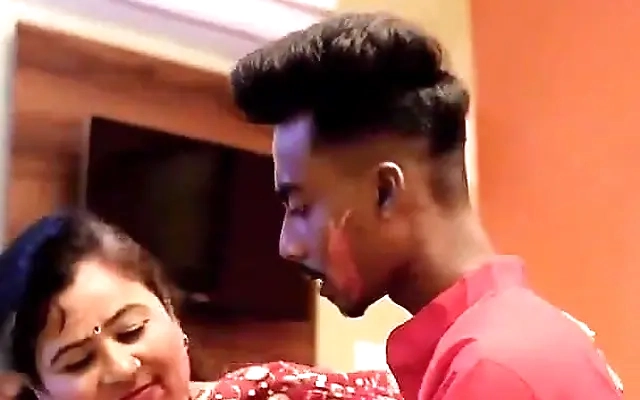 Khet me kam kr rahi bhabhi ki hard anal gand ki big land se chudai -desi Hindi webseries