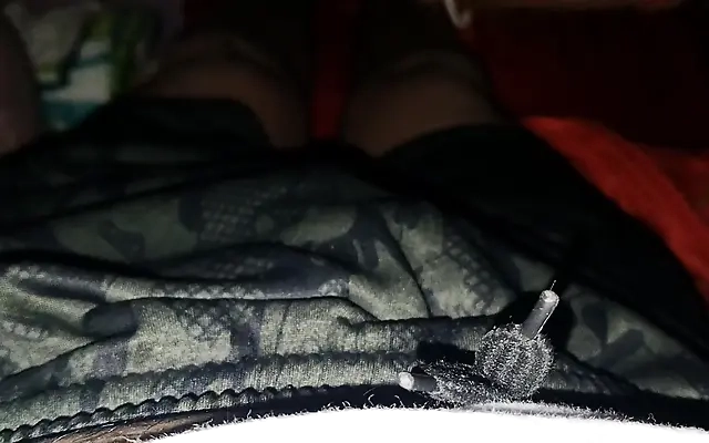 Le hago una broma a mi hermanastra y me folla como venganza